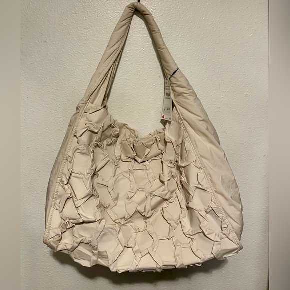 NWT ZARA Cream Quilted Oversized Hobo Tote Shoulder Bag Ruffle Detail Puffer - Picture 7 of 12